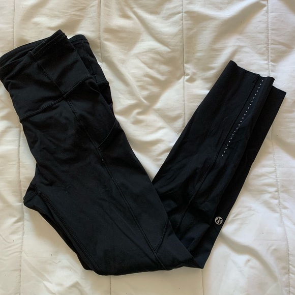Lululemon black leggings - Picture 1 of 1